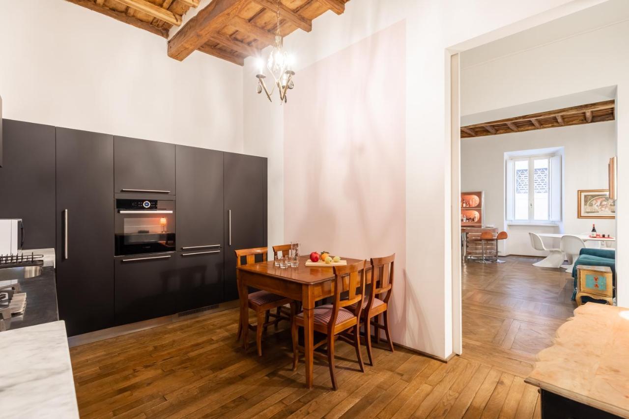 Chic And Style In Historical Via Giulia Apartment Roma Exterior foto