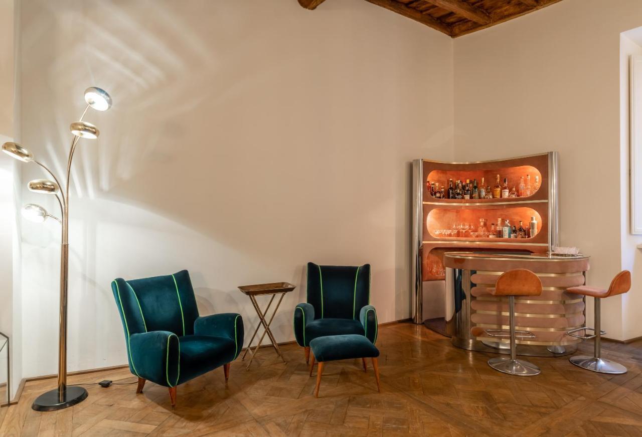 Chic And Style In Historical Via Giulia Apartment Roma Exterior foto
